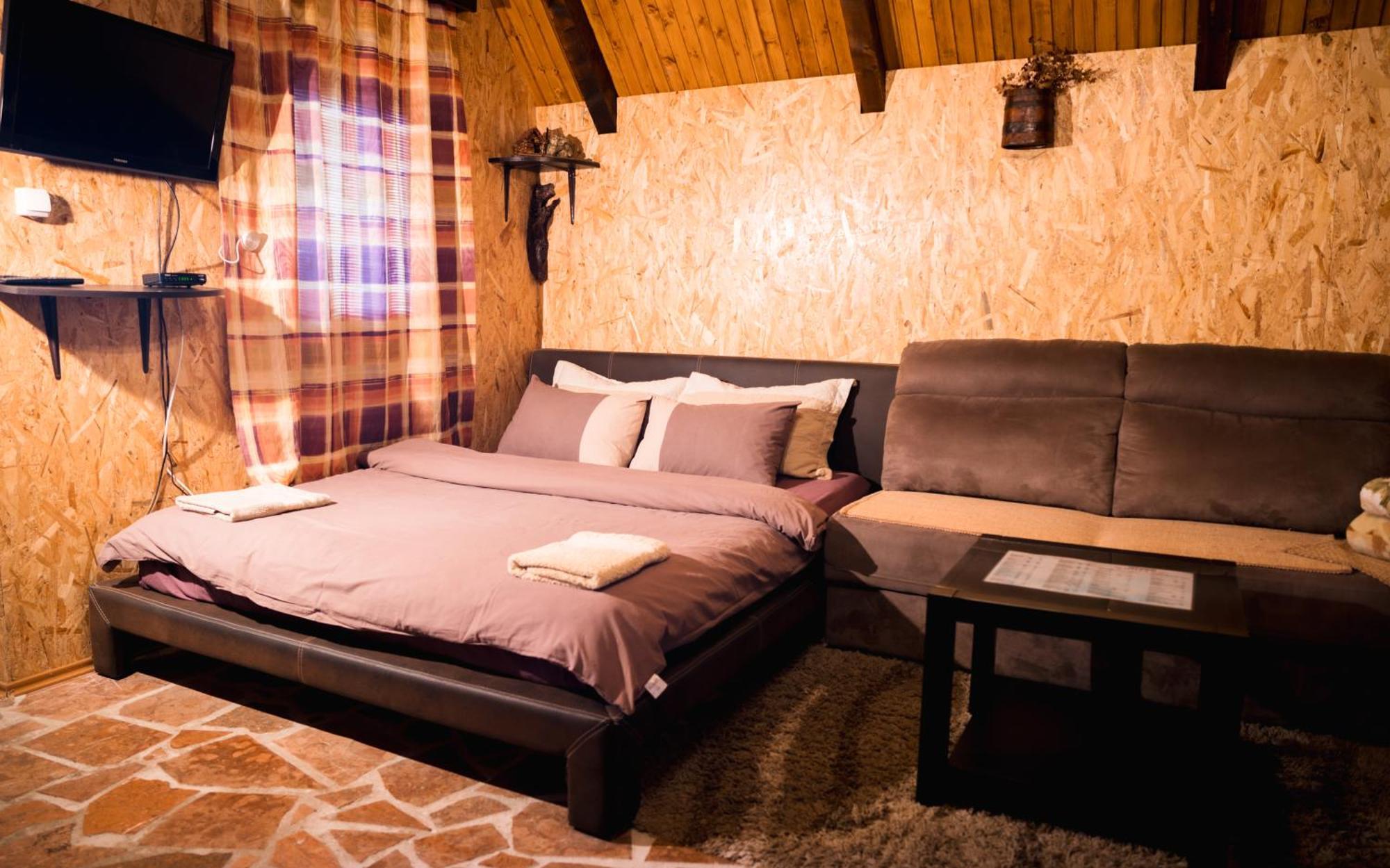 Detached House Milivoje Hotel Poscenje Luaran gambar